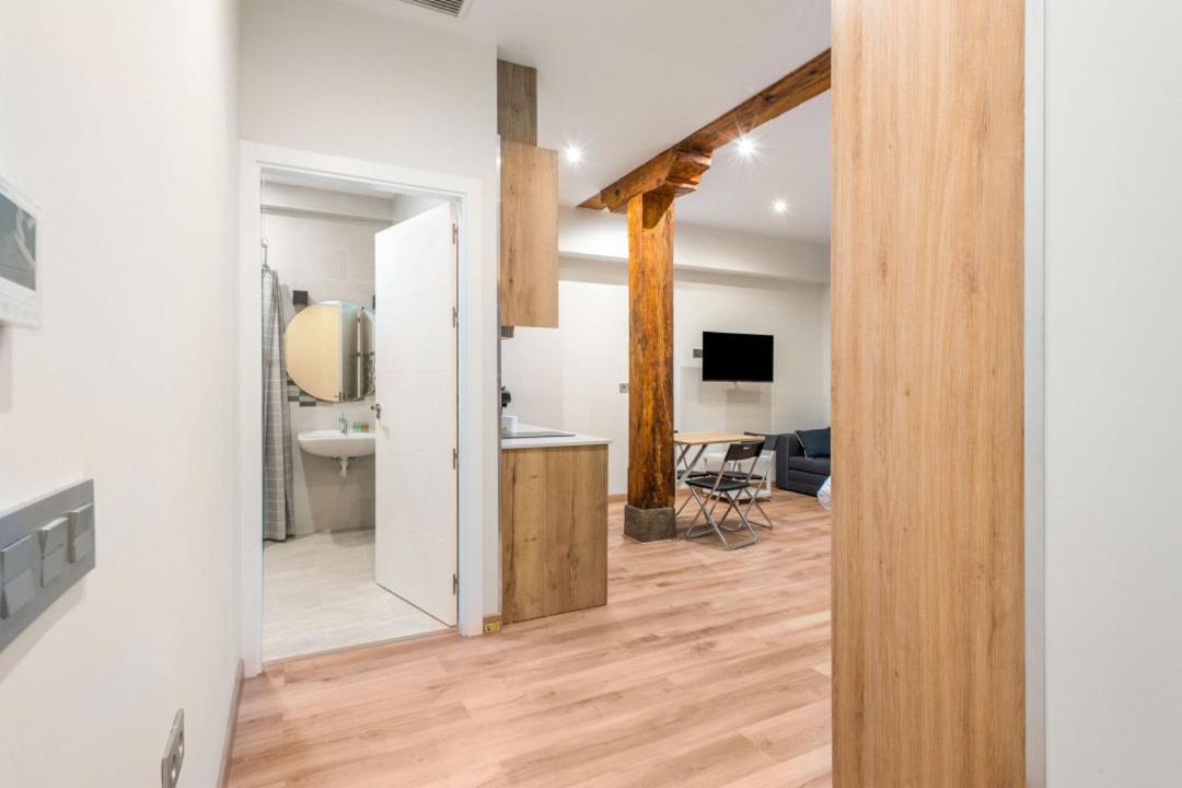 1 Bedroom 1 Bathroom Furnished - Justicia - Cozy - Mintystay Madrid Exterior foto
