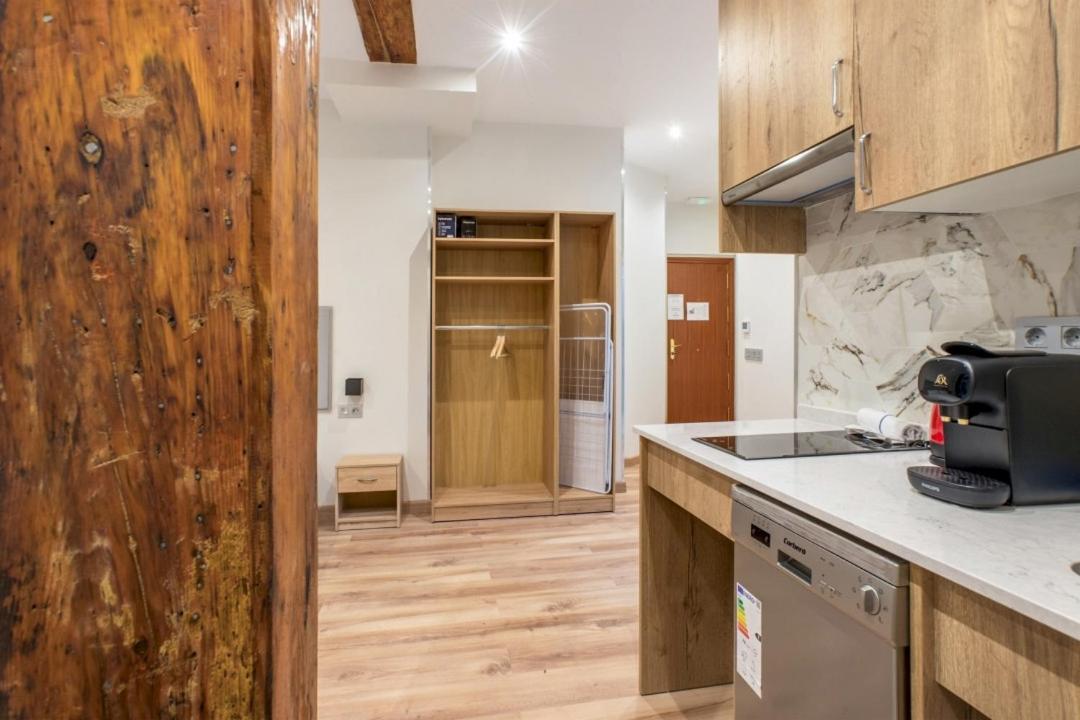 1 Bedroom 1 Bathroom Furnished - Justicia - Cozy - Mintystay Madrid Exterior foto